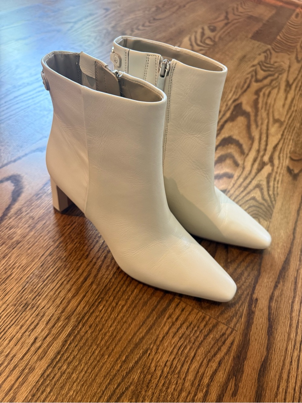 Sam Edelman Saige Bootie - Picture 4 of 6
